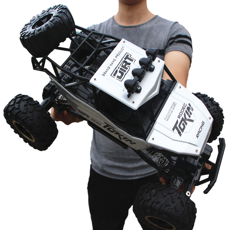 Oversized remote control car drift off-road vehicle four-wheel drive climbing big car high-speed racing boy charging toy car